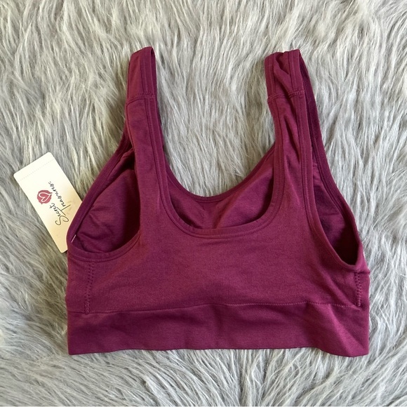 Secret Treasures Comfy Wirefree Bra Womens Size Medium Pull Over Wireless - Picture 4 of 4